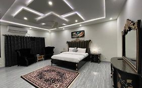 Holiday Inn Islamabad